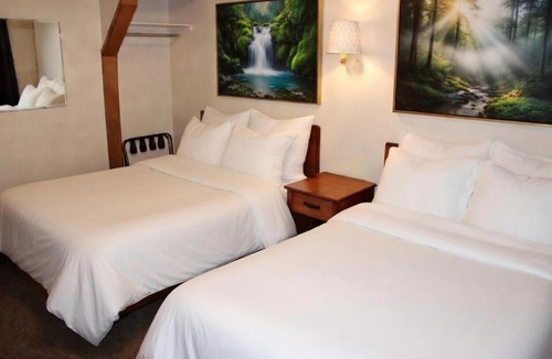 Ely Hotel | Paddle Inn