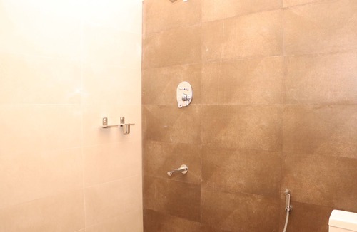 Pottuvil Division 2 Hotel | Paddyway Resort