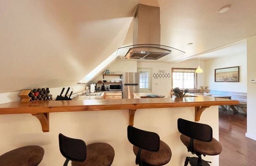 Eagleville House | Peaceful Eagleville retreat with majestic views