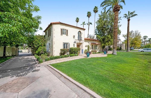 Los Olivos Historic District House | Phoenix Manor