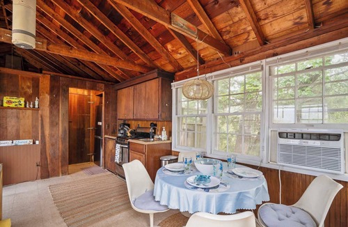 Wading River House | Private Beachfront Cottage, Secluded and Romantic