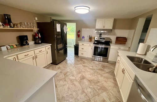 Mount Jackson House | Private Pool | HotTub | Sauna | Wineries | Hikes