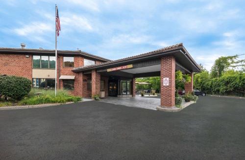 Ithaca Hotel | Quality Inn Ithaca - University Area