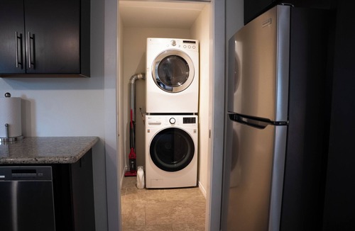 Eugene House | Quiet Pet-Friendly Home Near Autzen
