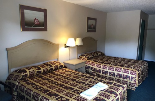 Briar Creek Hotel | Red Maple Inn