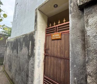 Nyuh Kuning House | Rejeki