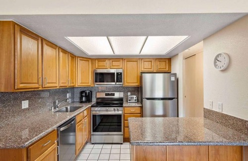 Kihei Resort | Relax & Explore: Spacious 2BR Suite at Maui Schooner Resort