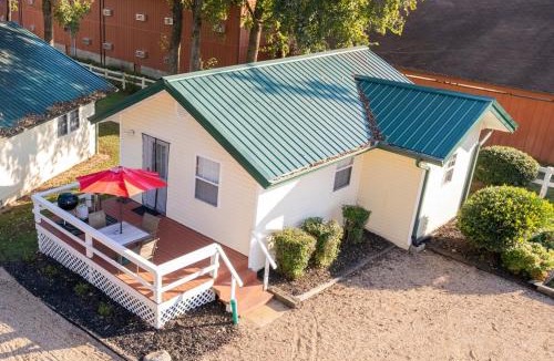 Norfork Ski Chalet | River Ridge Inn