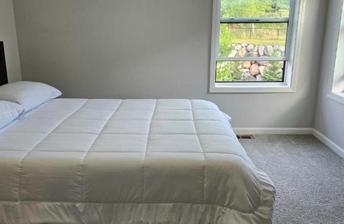Eagan House | River Valley Stay