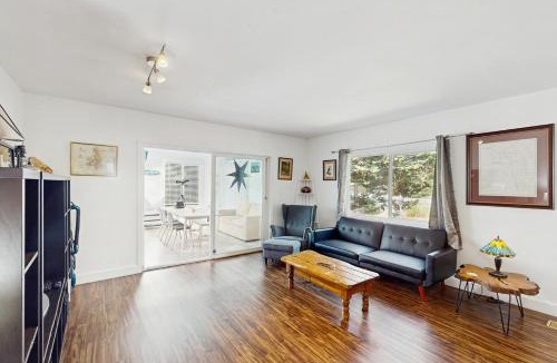 Thurston House | River View House