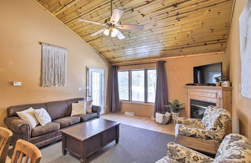Goodman Condo | Riverfront Crivitz Condo w/ Fireplace & Views