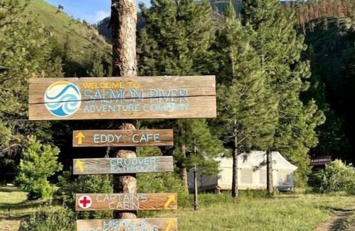 Shoup RV Rental | Riverfront Deluxe Glamping, Breakfast Included, Sleeps 4-5