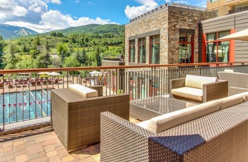 Avon Hotel | Riverfront Resort