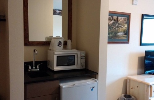 Cold Spring Hotel | Riverside Inn