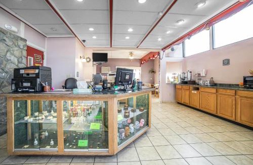 Boardman Hotel | Rodeway Inn Boardman - Hermiston