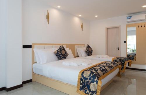 Ukulhas House | Sandy Blooms