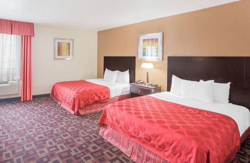 Tulsa Hotel | Sky Tree