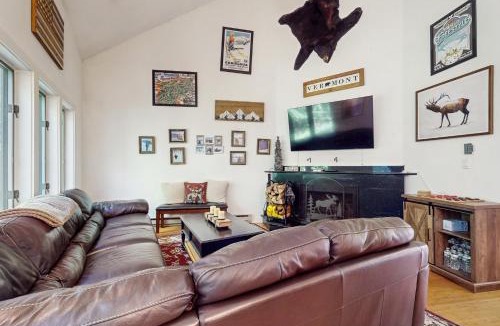 Stratton Mountain House | Slopeside A2