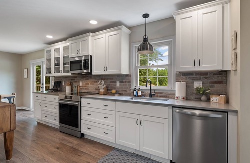Greer House | Spacious Multi-Home Estate, Sleeps 29, Reunion & Event Friendly