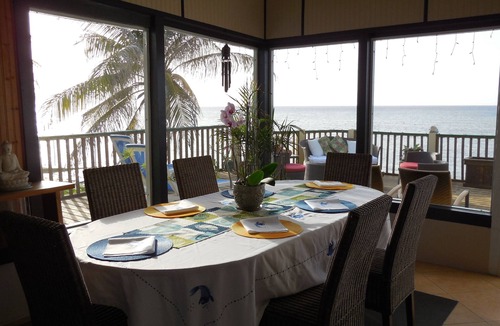 North Side Cottage | SPACIOUS OCEAN FRONT PROPERTY-RUM POINT DRIVE w/Private Beach. Pet Friendly.