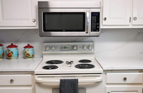 Myrtle Beach Condo | Spacious three bedroom, family and pet friendly condo in beautiful Myrtle Beach