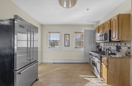 Buzzards Bay House | Sprawling Waterfront Classic Estate with Private Sandy Beach