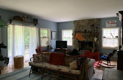 Eagles Mere House | Stay Put - Robin Vacation Rentals