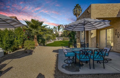Paradise Valley Village House | The Bella