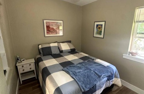 Globe House | The Managers Quarters at Ash Creek