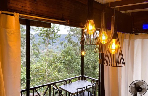 Ella Ski Chalet | The Mist