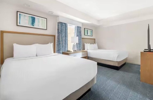 West Kissimmee Hotel | Thoughtfully Designed for Relaxing and Memorable Stays! Outdoor Pool!