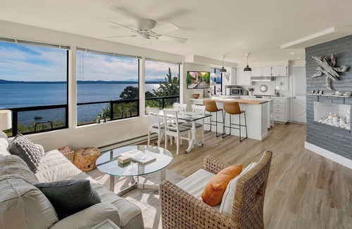 Briarcliff Cottage | Tranquil waterfront cottage on Seattle's Puget Sound