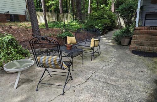 Durham House | Tree-Lined Durham Escape w Chefs Kitchen
