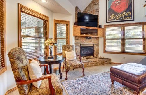 Lone Rock House | 'TroutFest' Riverfront Norfork Home, Great Fishing