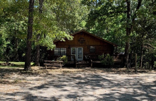Norfork Cabin | Two cabins for larger or multi family visits to White river or Lake Norfork.