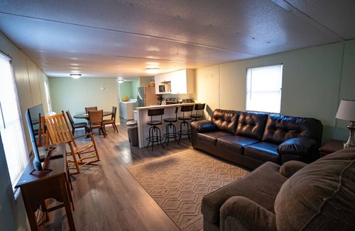 Newtown House | Unit B – Trailside ATV Stay w/Firepit, Sleeps 10