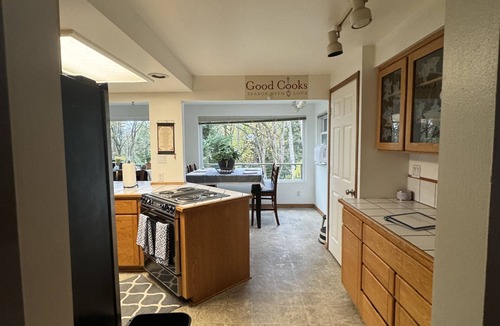 Boulevard Bluffs House | Upper Level with a view close to Boeing