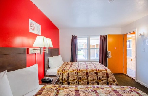 Macon Hotel | Value Meets Comfort | Modern Stay w/Breakfast, Wi-Fi & Free Parking