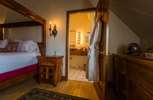Williamsburg Hotel | Wedmore Place