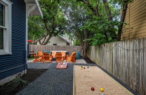 North University House | Western Tailgate -Sleeps 15 Hot Tub Bocce by UT