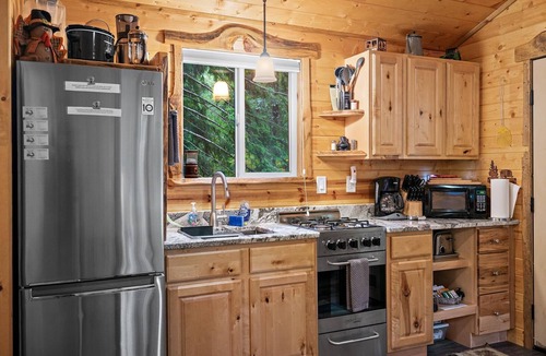 Paradise Estates House | Wolverine Den