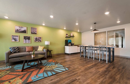 Rockledge Hotel | WoodSpring Suites Cocoa Beach - Rockledge