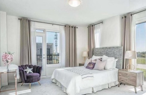East York Villa | XTO Hotel
