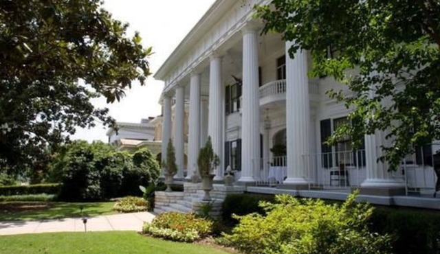 1842 Inn