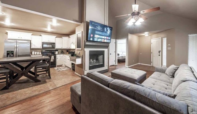Adobe Abode Duplex B - 4BR/3BA - South Lubbock in Lubbock
