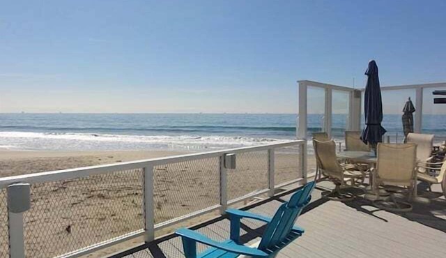 Beautiful Oceanfront Home with Jacuzzi