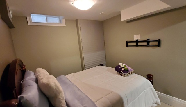BEAUTIFUL PRIVATE ONE BEDROOM APARTMENT ON AIRPORT ROAD!