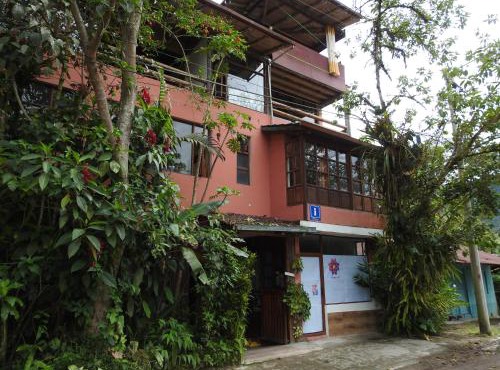 Biohostal Mindo Cloud Forest