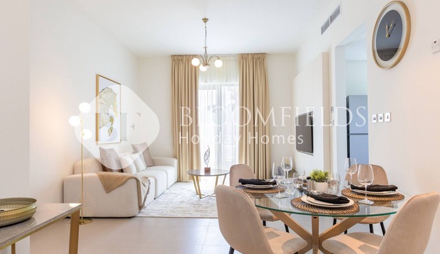 Bloomfields Stylish 2Br+Maid Noya Viva