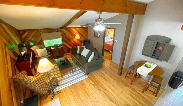 Bluffside Chalet Suite
